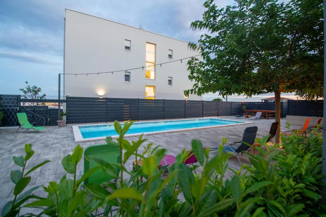 Bulli Croatia Hotel Seget Donji 4*,
