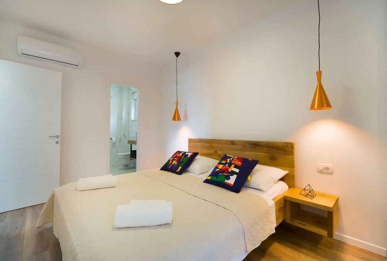 Bulli Croatia Hotel Seget Donji Guest house