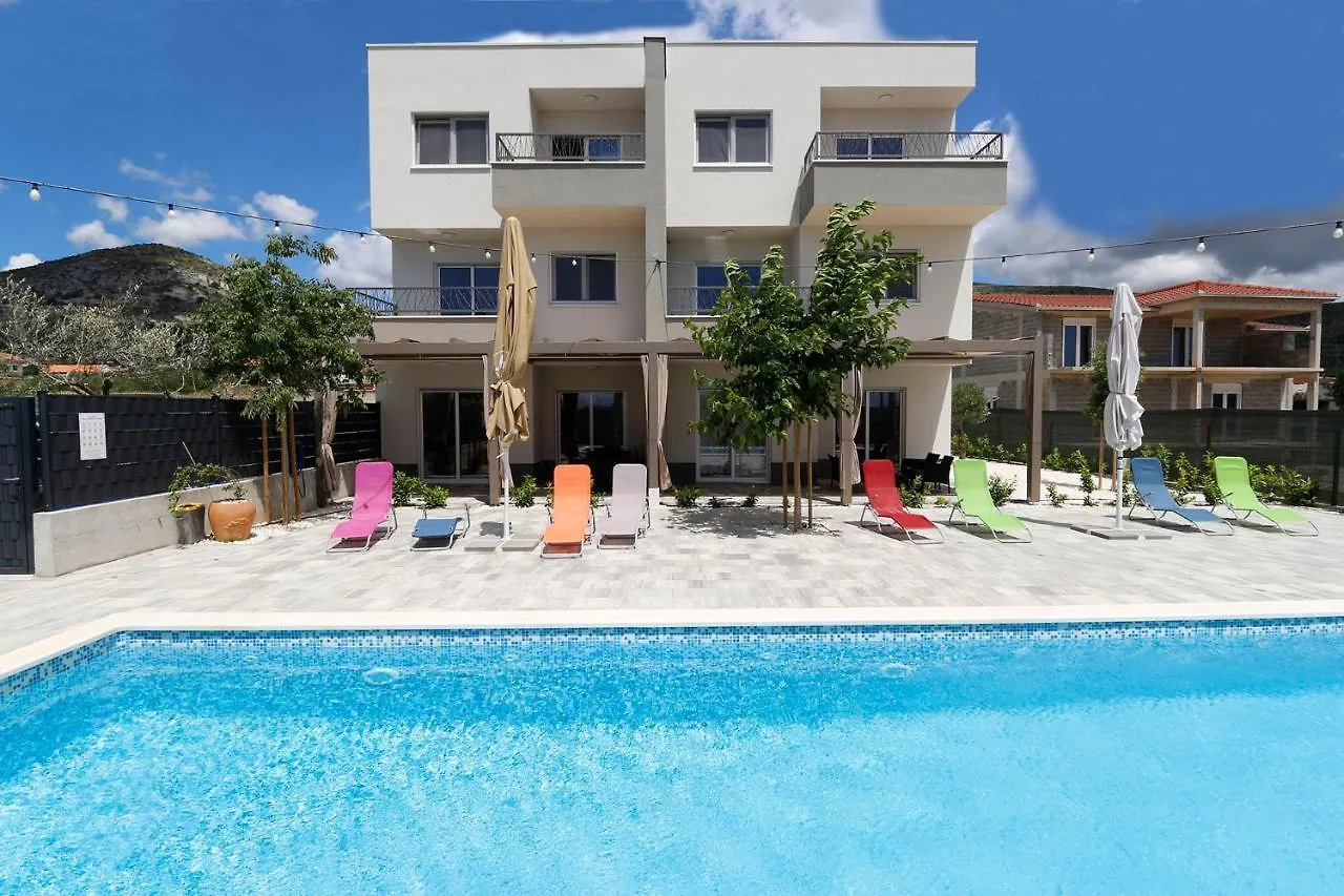 Bulli Croatia Hotel Seget Donji