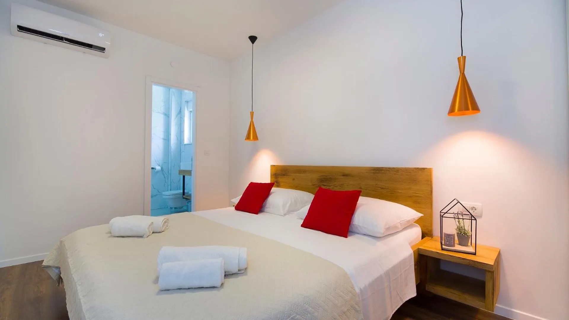 Bulli Croatia Hotel Seget Donji
