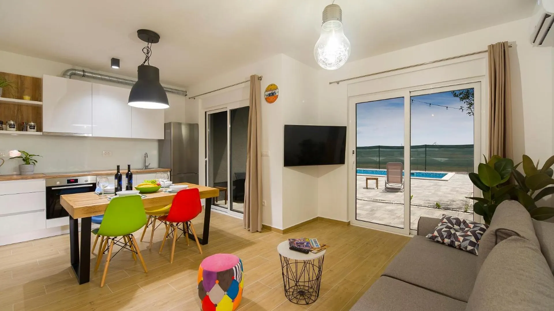 Bulli Croatia Hotel Seget Donji